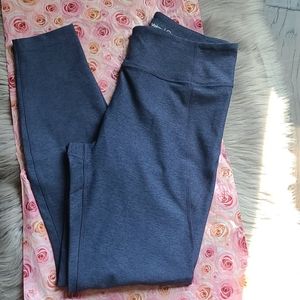 Outdoor voices 3/4 warmup legging